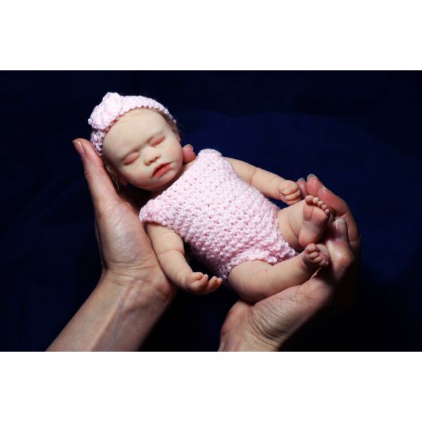 Solid silicone baby Eloise 24 cm (9,44")
